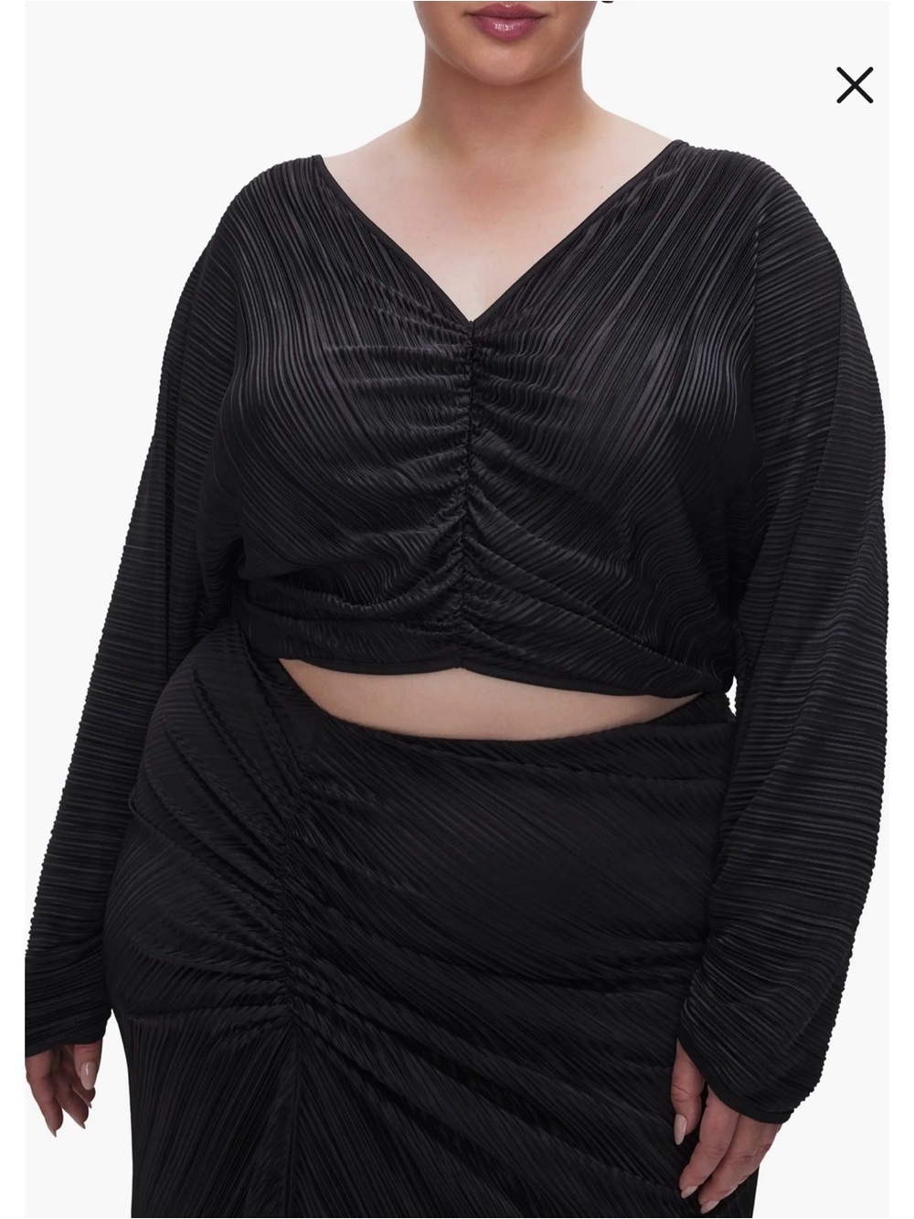Good American Black Pleated Long Sleeve Crop Top